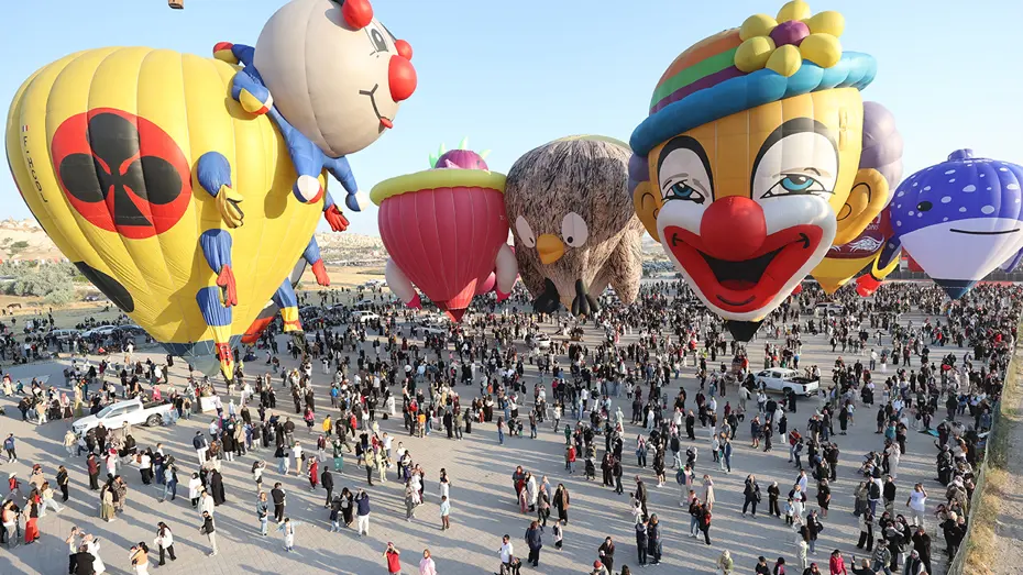 9 Ülkeden Geldiler: Kapadokya Balon Festivali'nde Görsel Şölen