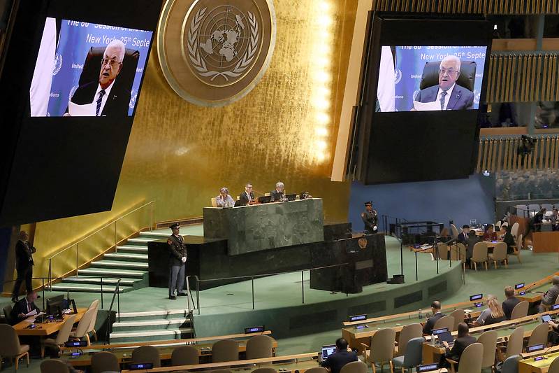 ABD'den Filistin Lideri Mahmud Abbas'a Vize Engeli