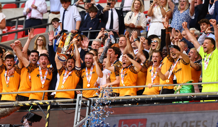 Acun Ilıcalı'nın Takımı Hull City Tarihi Başarı İle Premier Lig'e Yükseldi