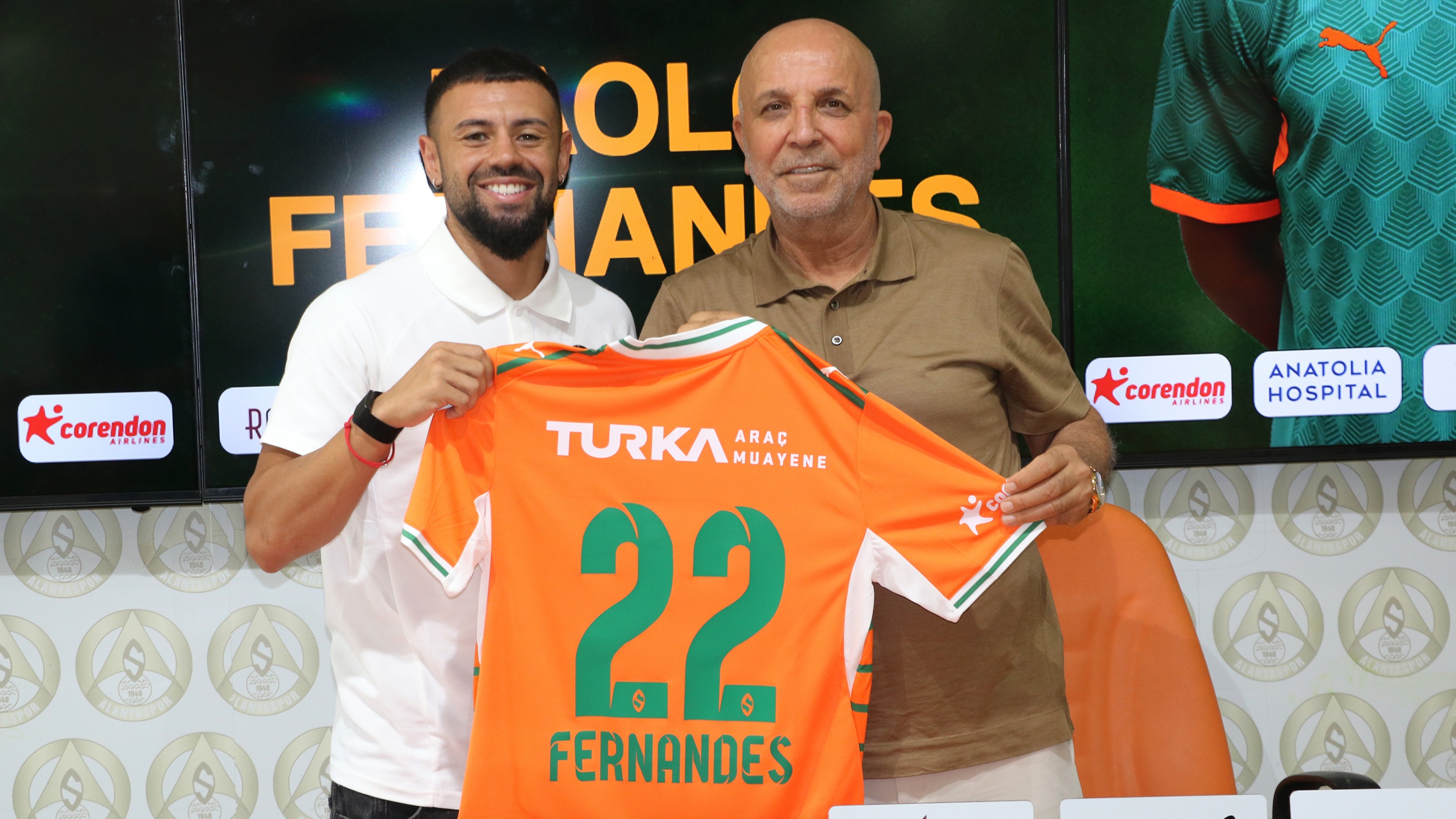 Alanyaspor'dan Kadroya AEK Takviyesi: Paolo Fernandes Sezon Sonuna Kadar Kiralandı