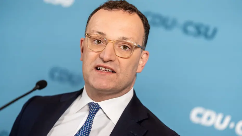 Almanya'da Taşıyıcı Anne Krizi: Jens Spahn Görevinden İstifa Etti