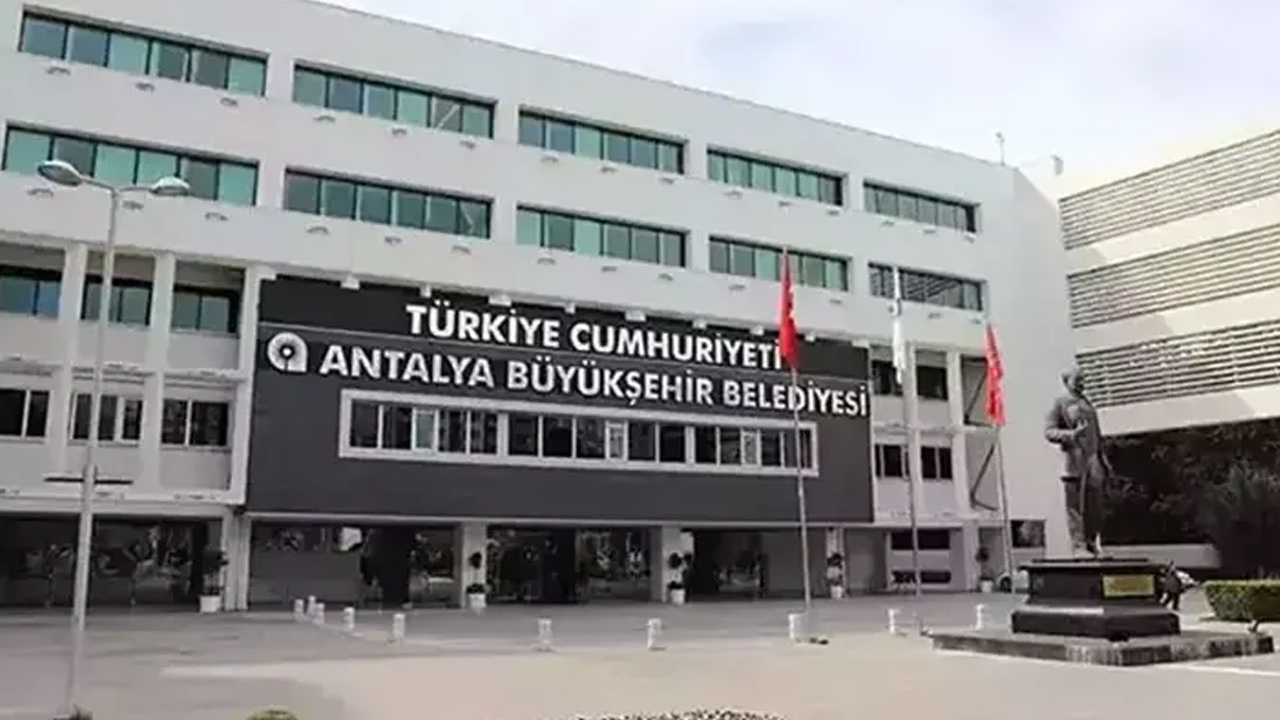 Antalya Büyükşehir Belediyesi İhalelerine İçişleri Bakanlığı'ndan Müfettiş İncelemesi