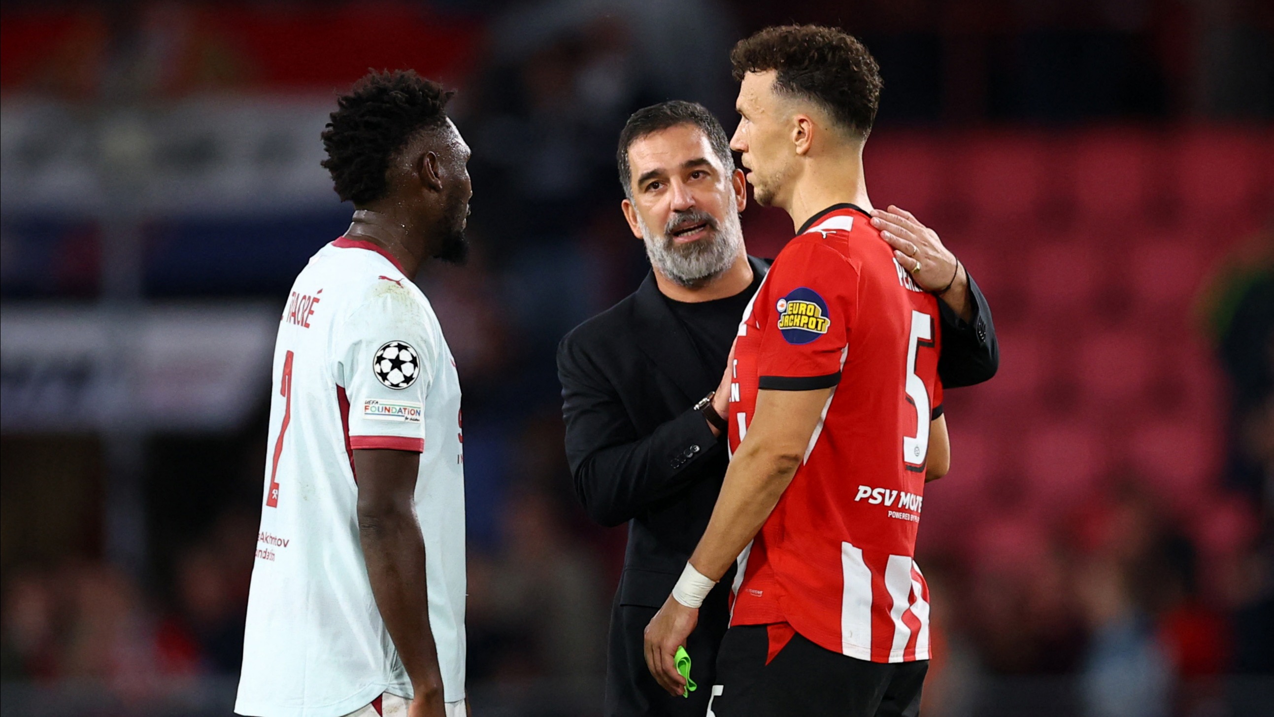 Arda Turan'ın Shakhtar'ı PSV ile Berabere Kaldı, Maçı Halil Umut Meler Yönetti