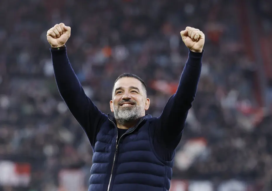 Arda Turan Shakhtar Donetsk ile Tarihi Zaferin Eşiğinde