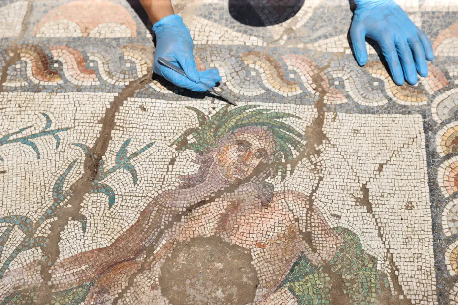 Aspendos Antik Kenti'nde Nadir Buluntu: Genç Eurymedon Mozaiği