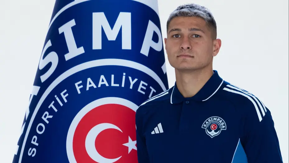 Ayvalıkgücü Belediyespor'dan Süper Lig'e Dev Transfer: Emirhan Boz Kasımpaşa'da