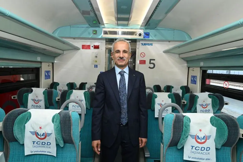 Bakan Uraloğlu: Eskişehir-İstanbul YHT Hattı ile 62,9 Milyon Yolcuya Hizmet Verildi