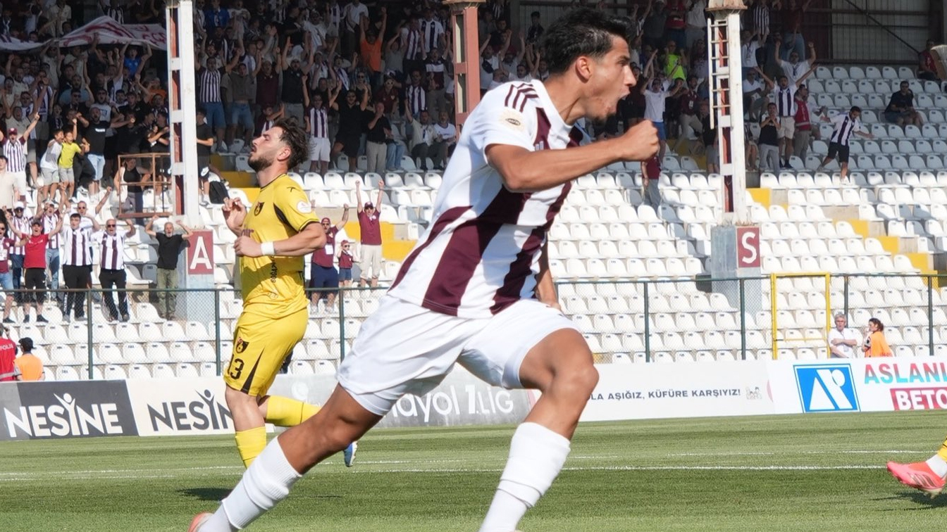 Bandırmaspor Yeni Sezona Farklı Başladı: İstanbulspor'u 3-0 Geçti