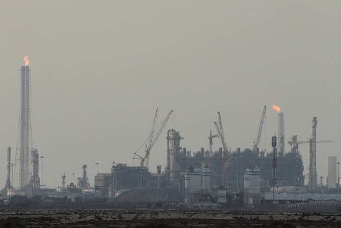 Bangladeş'te Büyük Enerji Krizi: Fabrikalar Kapanıyor, Üretim Durdu