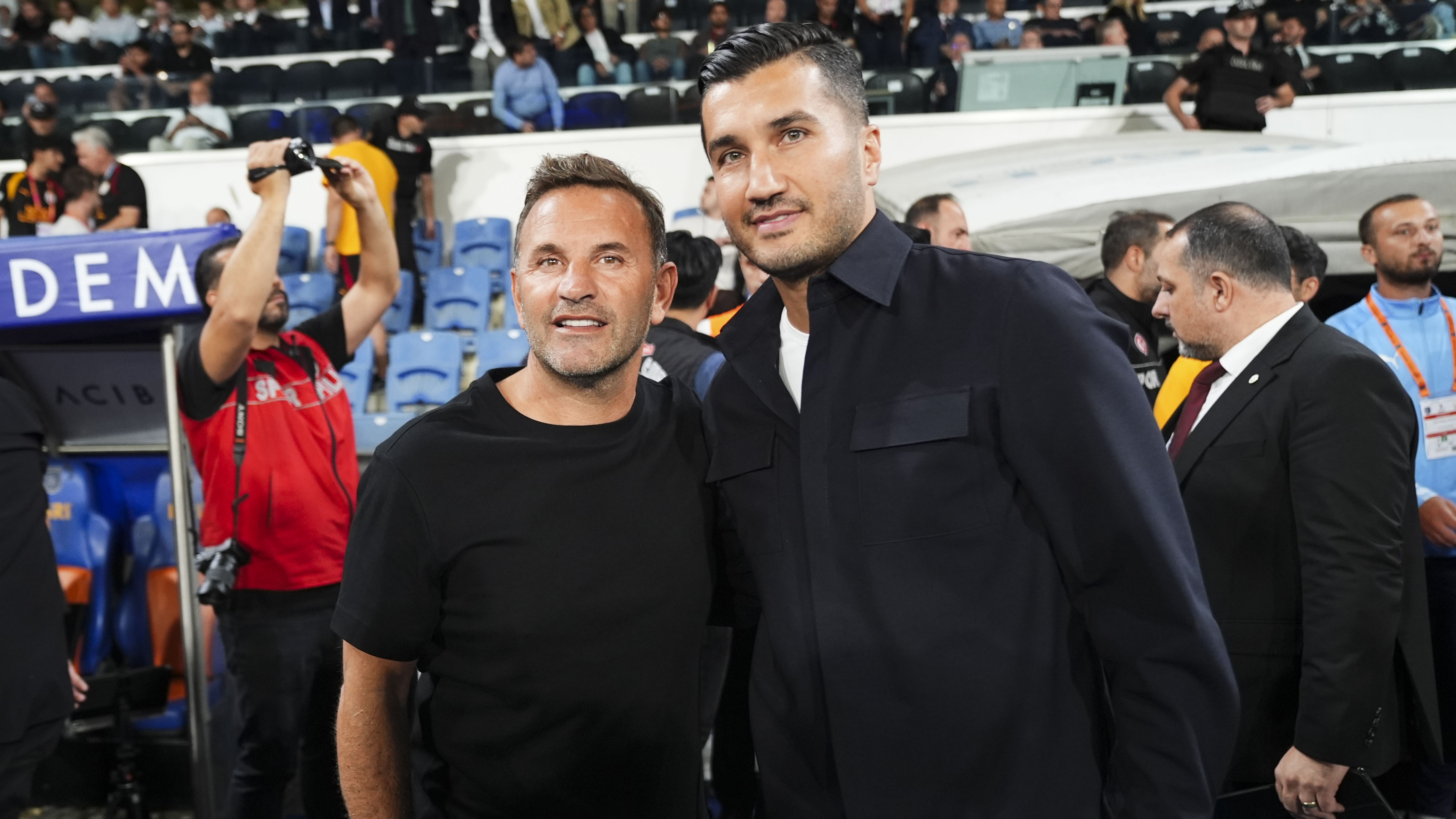 Başakşehir Galatasaray Maçı Sonunda Olay: Nuri Şahin'e Kırmızı Kart