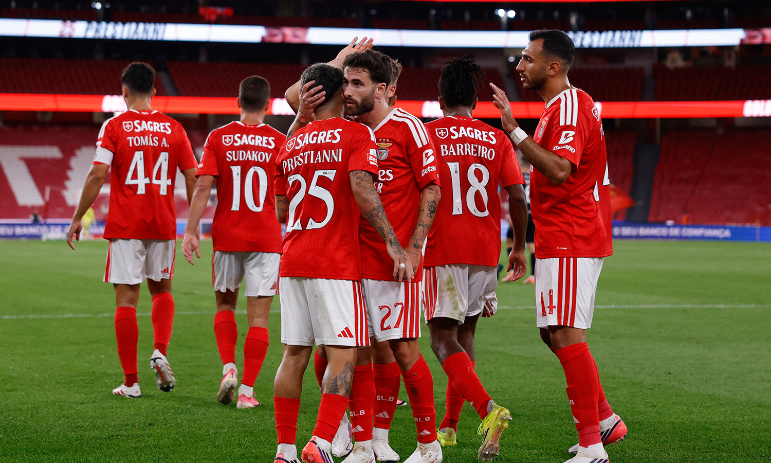 Benfica 2 Kez Öne Geçtiği Maçta Puan Kaybetti: Pavlidis ve Prestianni Formda