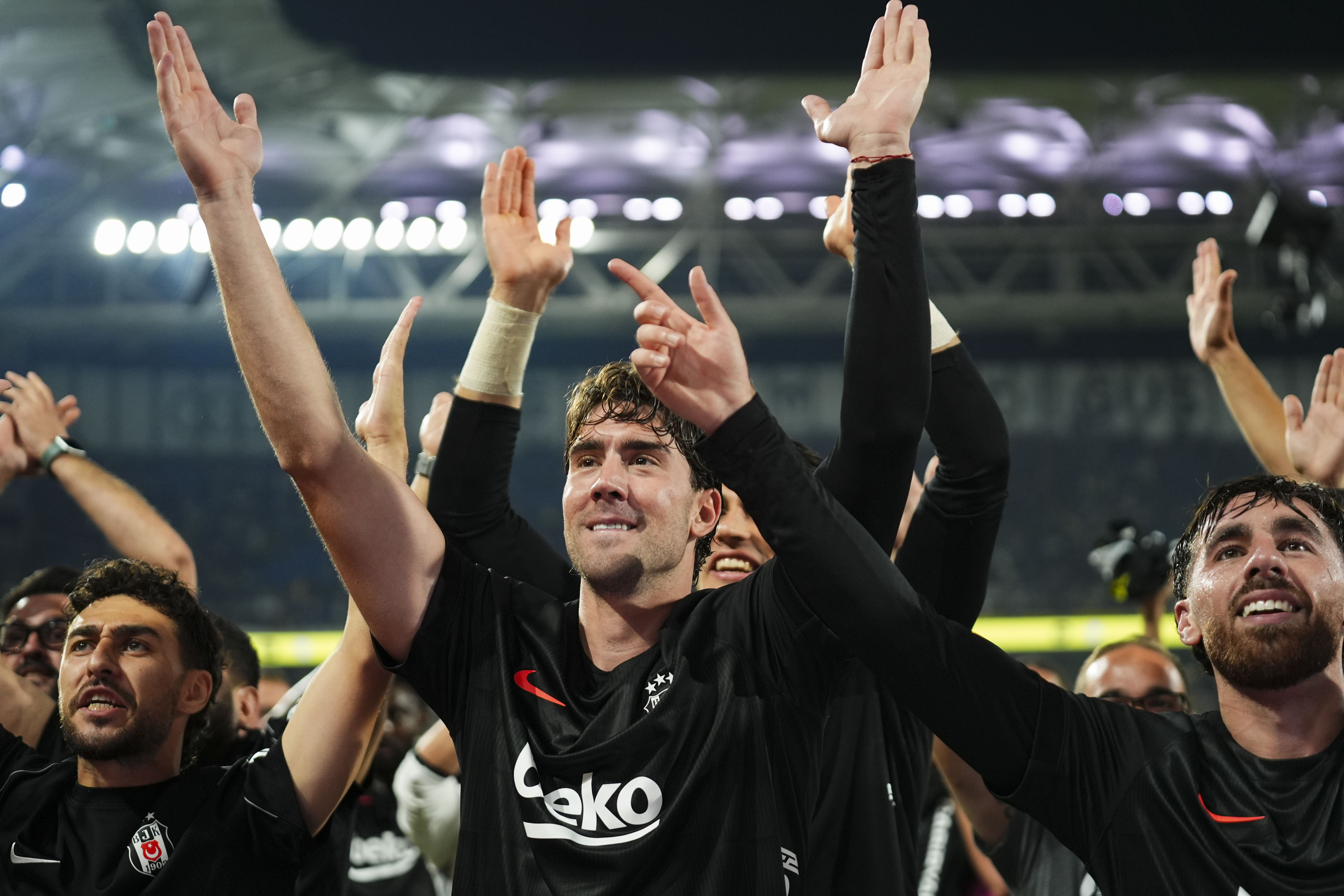 Beşiktaş Avrupa Ligi'nde Sahne Alıyor: Marsilya Maçı Öncesi Eksik Var