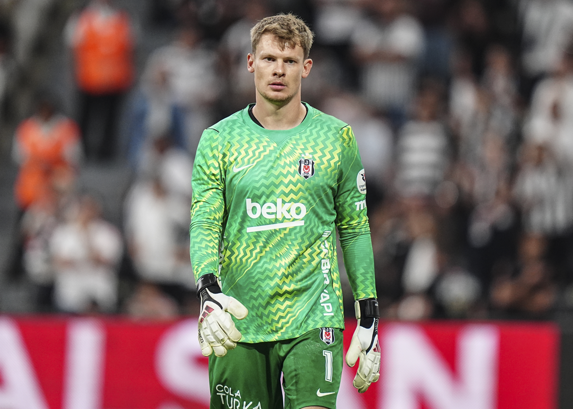 Beşiktaş'ın Yıldızı Alexander Nübel'den İstanbul İtirafı: İETT Otobüsüyle Geziyor