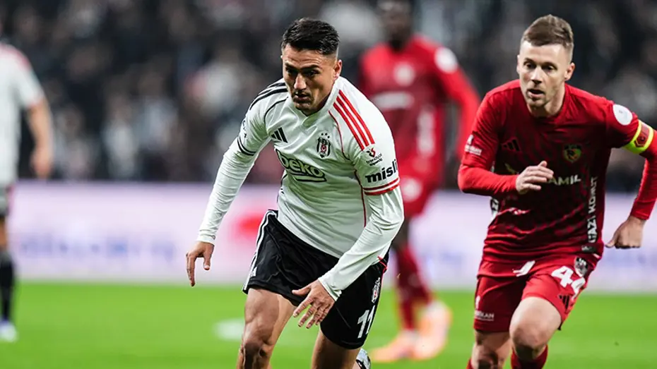 Beşiktaş'ta Büyük Temizlik: 6 Futbolcuyla Yollar Ayrıldı