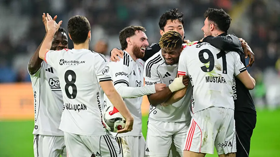 Beşiktaş'ta İstikrarsızlık Çıkmazı: Kupasız Sezonun Anatomisi