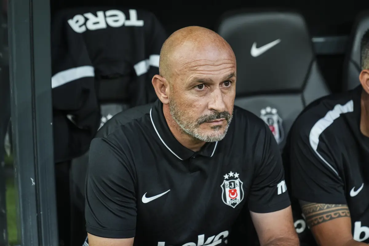 Beşiktaş'ta Vincenzo Italiano'dan Tarihi Atmosfer İtirafı: Daha Önce Böyle Bir Şey Görmedim