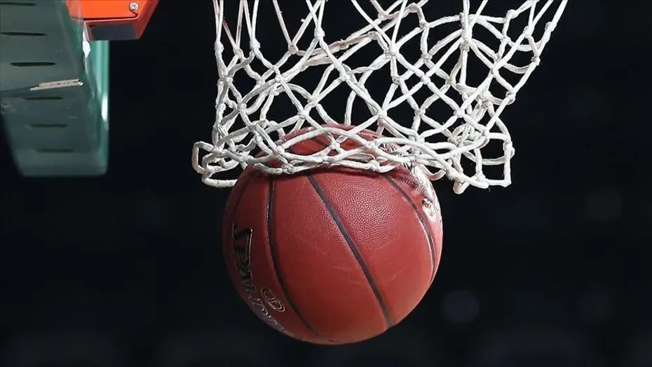 Beşiktaş'tan Bomba Transfer: Wenyen Gabriel Resmen Siyah-Beyazlı Formayı Giydi