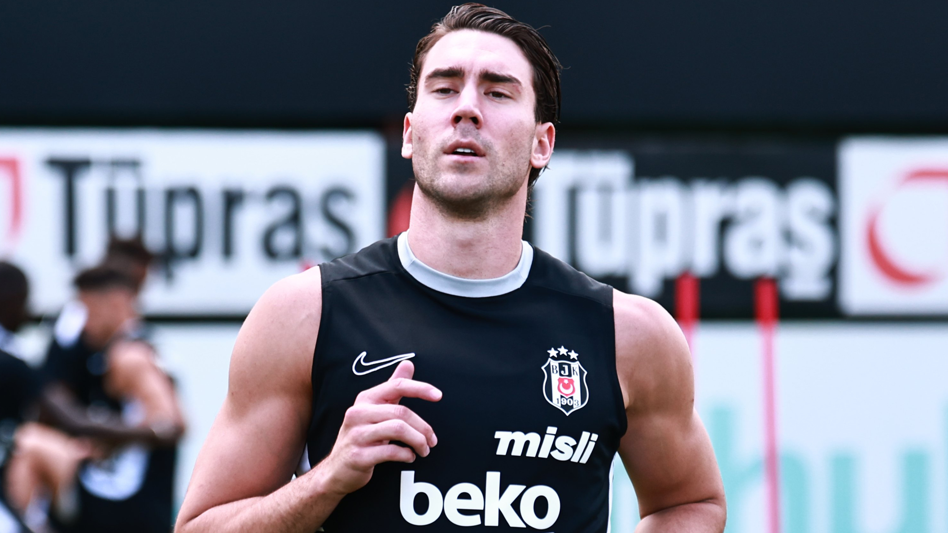 Beşiktaş UEFA Listesini Güncelledi: Dusan Vlahovic Kadroda