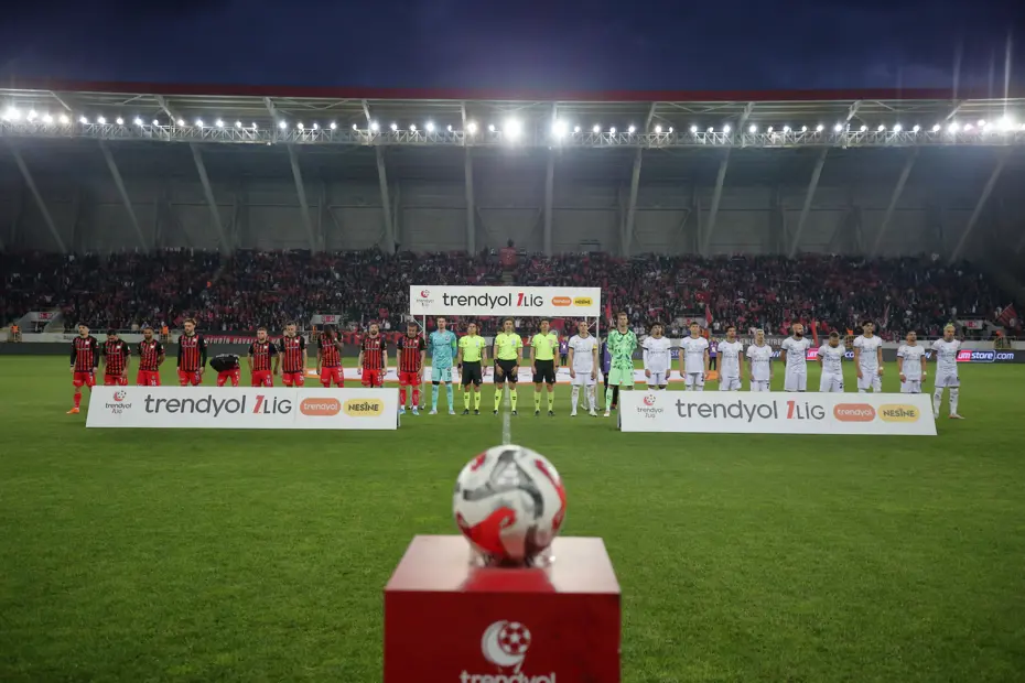 Bodrum FK Takım Otobüsüne Çirkin Saldırı: Yarı Final Öncesi Büyük Şok