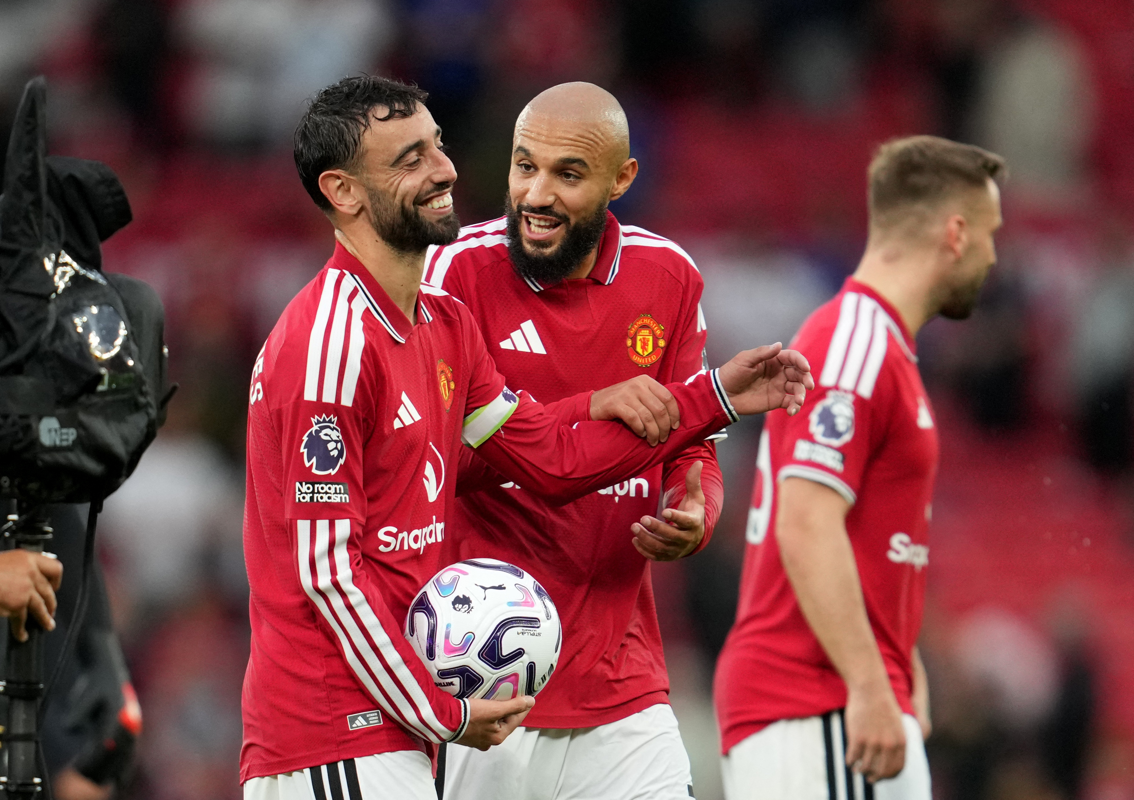 Bruno Fernandes Hat-Trick Yaptı Old Trafford'da Manchester United Fark Atarak İlk Galibiyetini Aldı