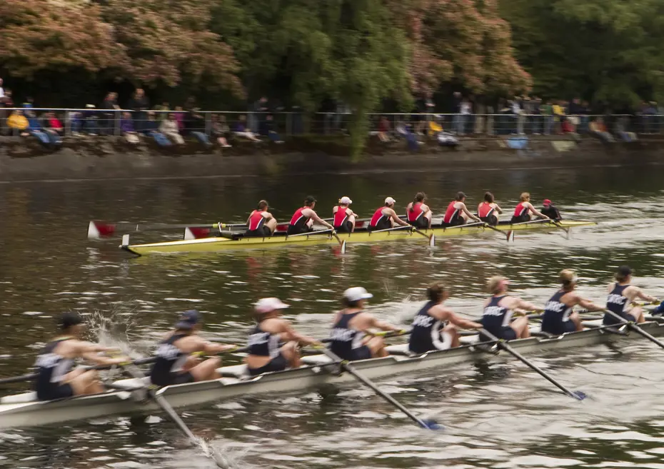 Cambridge Üniversitesinde Tarihi Değişim: 200 Yıllık Gelenek Kadın Sporcuyla Yıkıldı