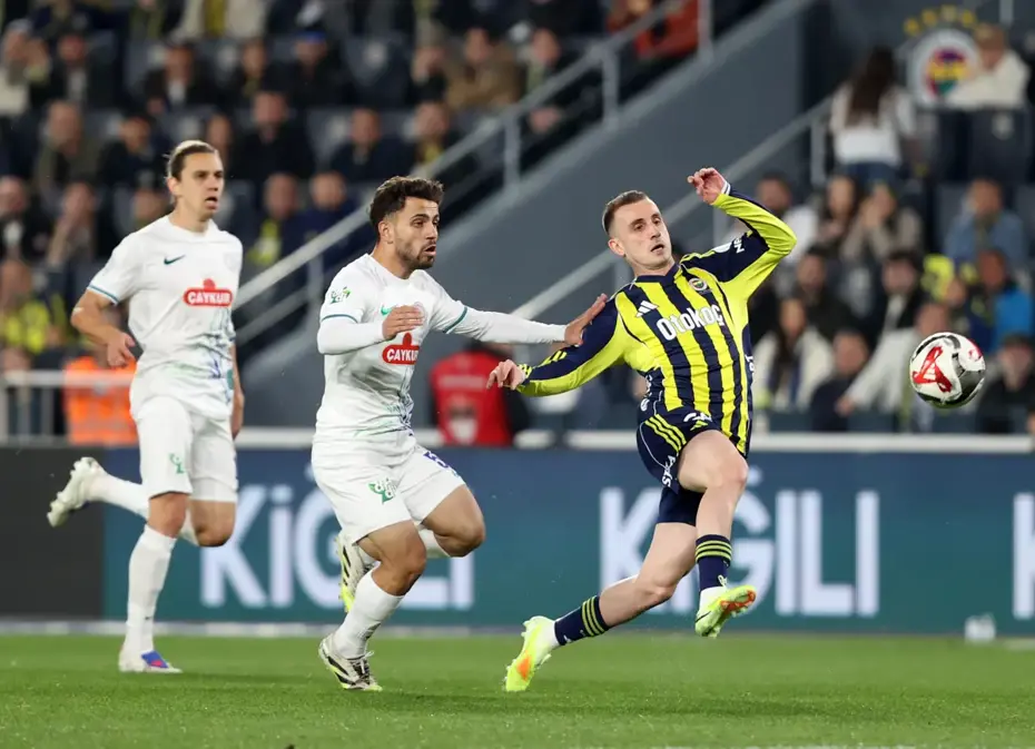 CANLI | Fenerbahçe, Çaykur Rizespor Karşısında: Nefes Kesen Mücadele