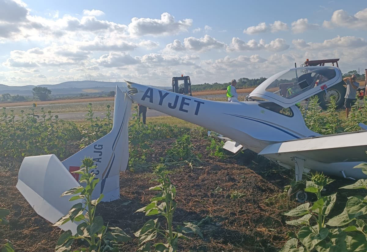 Çatalca'da Eğitim Uçağı Sert İniş Yaptı: Öğrenci Pilot Yaralandı