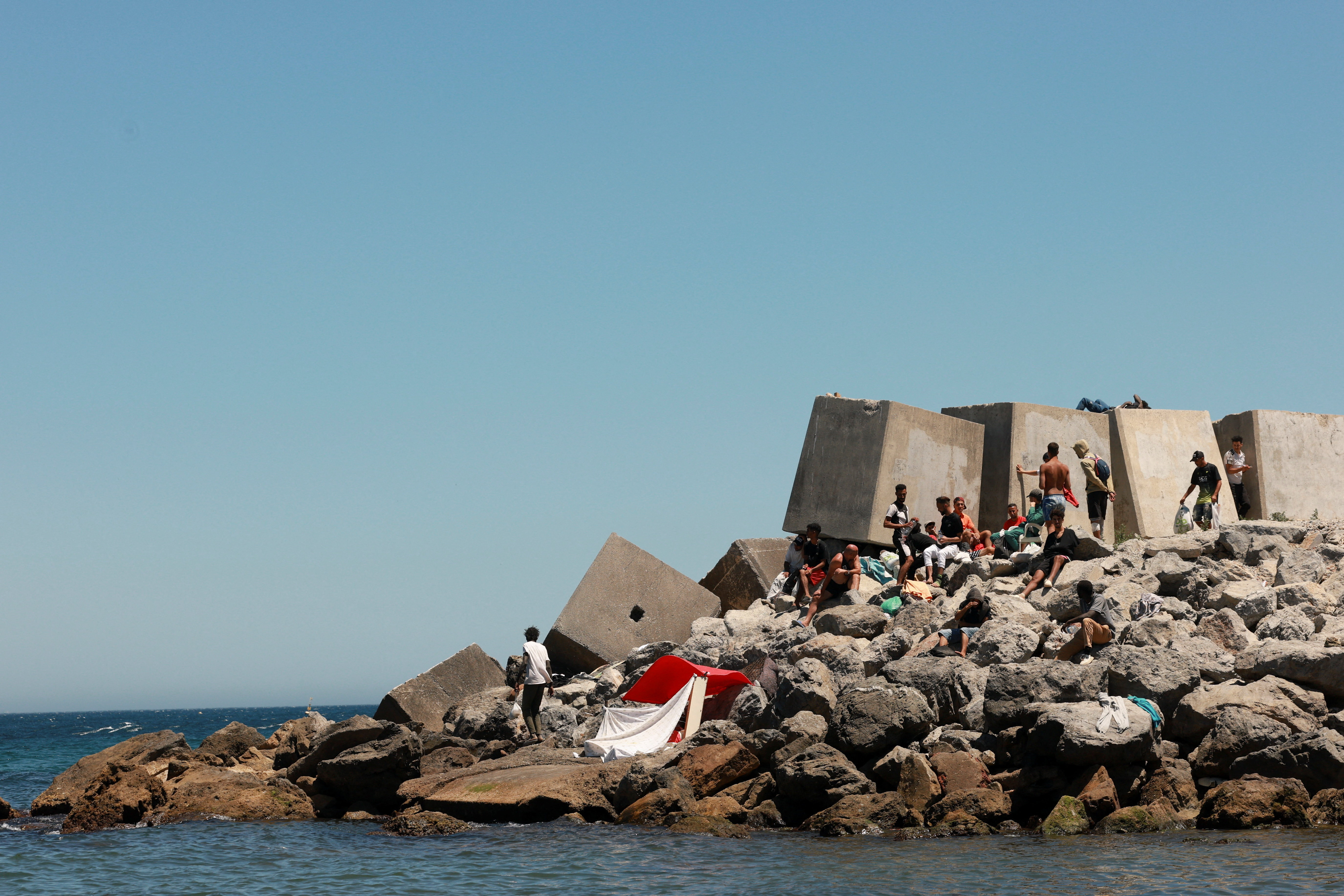 Ceuta Sınırında 15 Ağustos Alarmı: Fas ve İspanya'dan Üst Düzey Güvenlik Önlemi