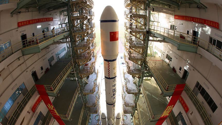 Çin'in Uzay Yarışı: LandSpace Yeniden Kullanılabilir Roket Testinde Başarı Sağladı