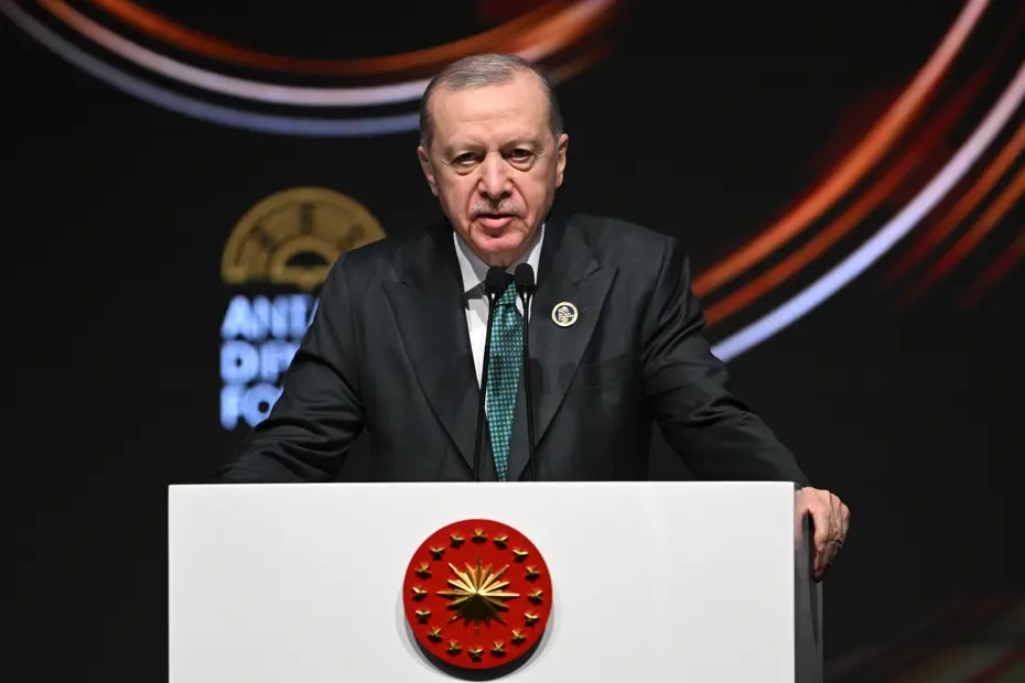 Cumhurbaşkanı Erdoğan'dan Diplomasi Çağrısı: Liderler Zirvesine Açığız
