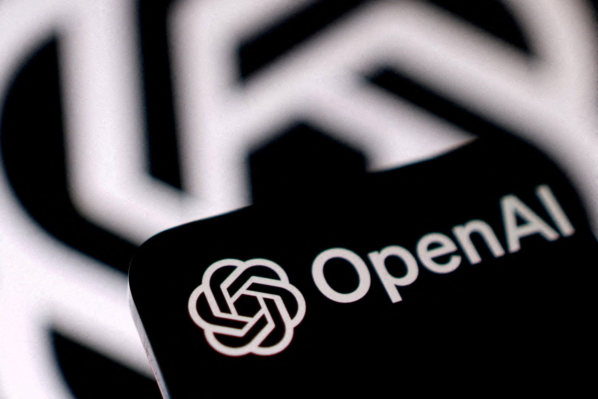Elon Musk ve OpenAI Arasında Büyük Gerilim: Yapay Zeka Desteği Durduruluyor