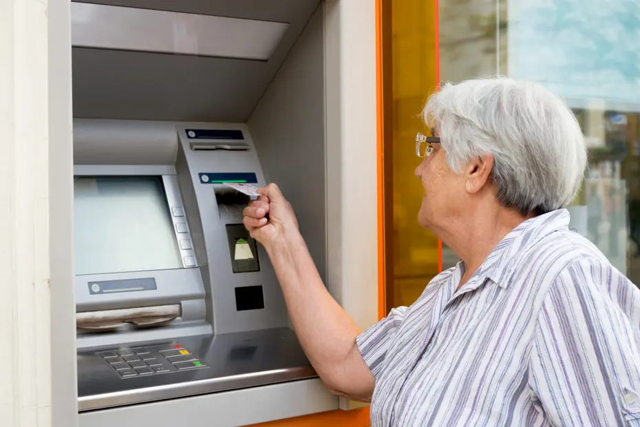 Emekliye Mayıs Piyangosu: Bankalarda 82 Bin 500 TL'ye Varan Promosyon Rekabeti