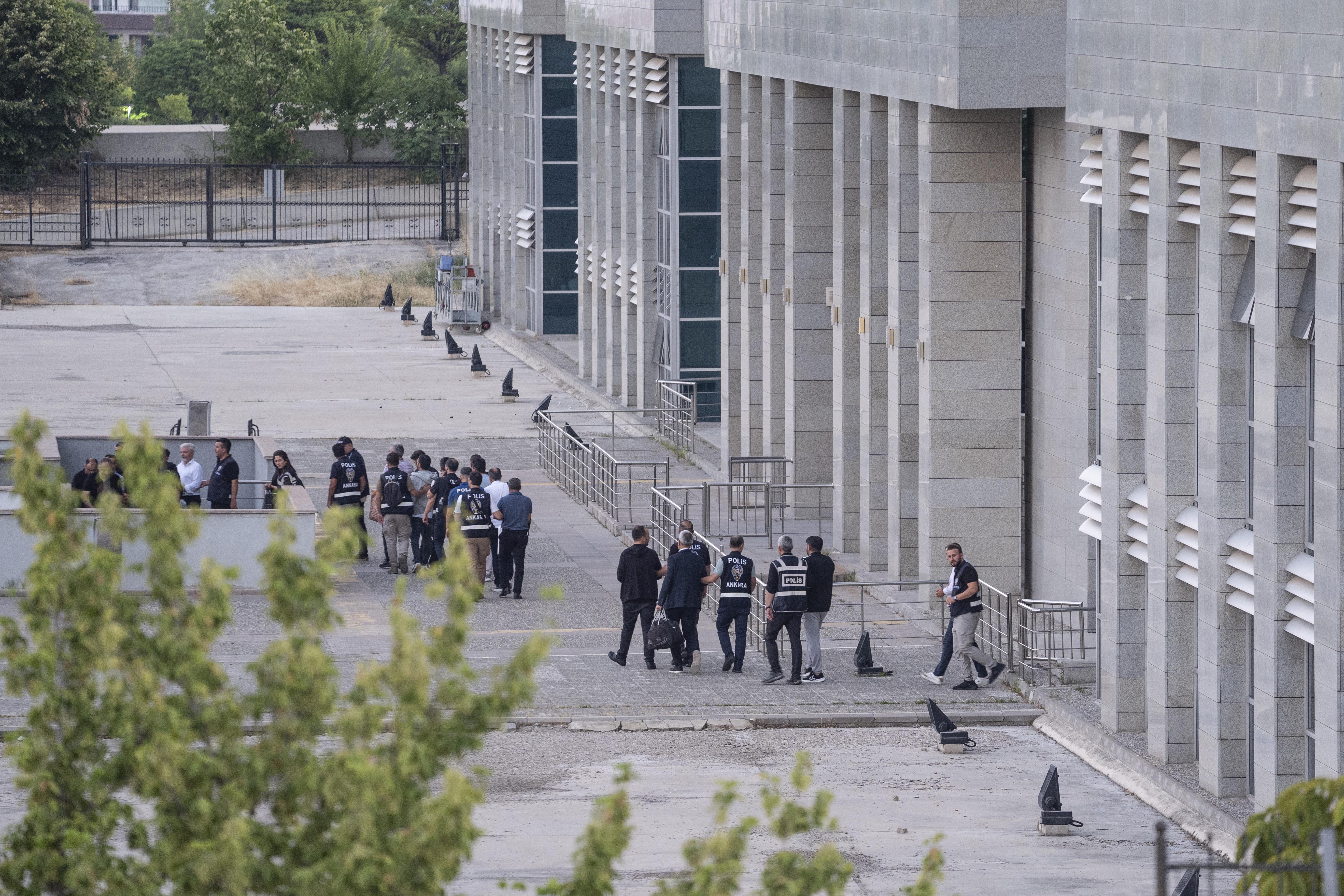 Etimesgut Belediyesi Soruşturmasında Şok Gelişme: Başkan Yardımcısının Uyuşturucu Testi Pozitif Çıktı