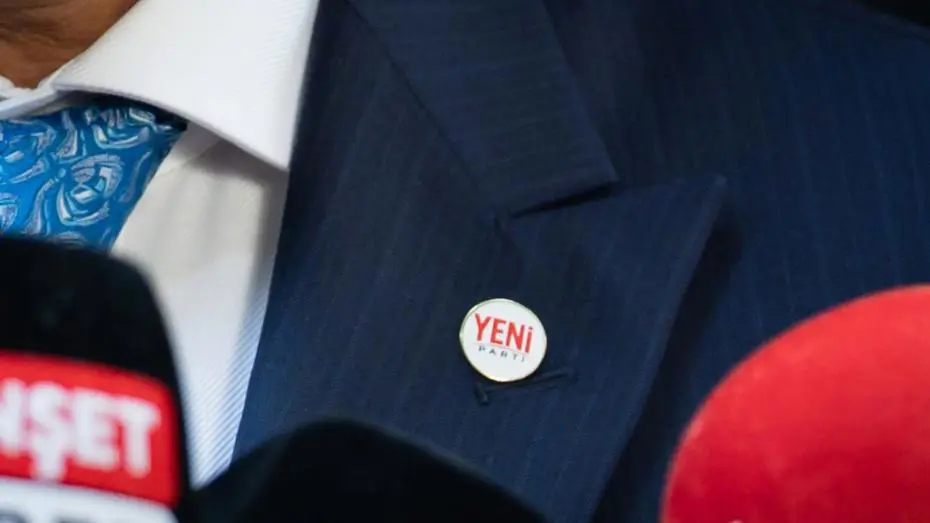 Eyüpsultan Belediye Başkanı Mithat Bülent Özmen'den Yeni Parti Açıklaması