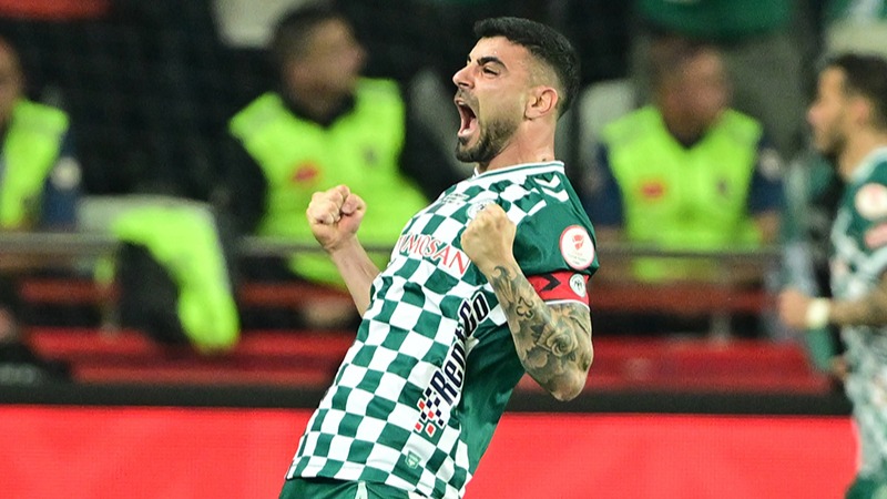Fenerbahçe'de Adil Demirbağ Transferi Neden Gerçekleşmedi? Transferin Perde Arkası