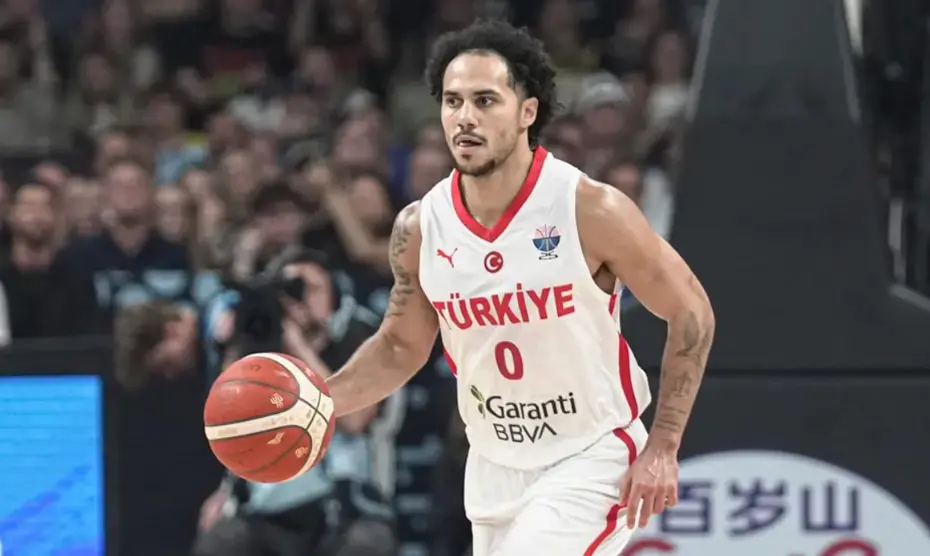Fenerbahçe'de Shane Larkin Dönemi Başladı: Resmen Açıklandı