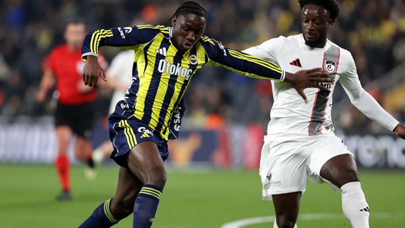 Fenerbahçe'de Sidiki Cherif Rekor Bedelle Premier Lig'e Transfer Oluyor