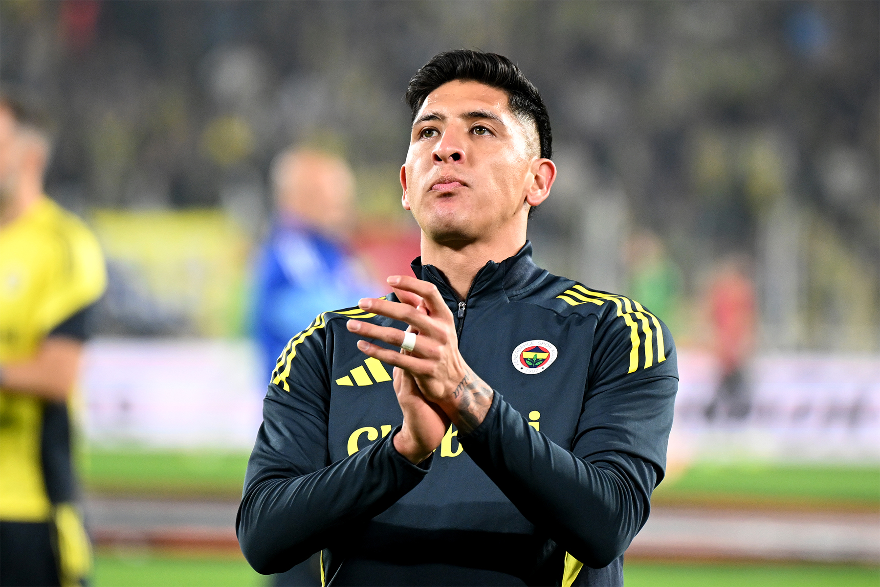 Fenerbahçe'den Ayrılan Edson Alvarez İspanya Yolunda: Yönetime Büyük Baskı