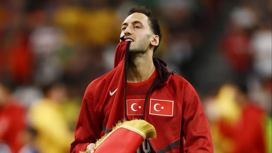 Fenerbahçe'den Bomba Transfer Hamlesi: Hakan Çalhanoğlu Gündemde