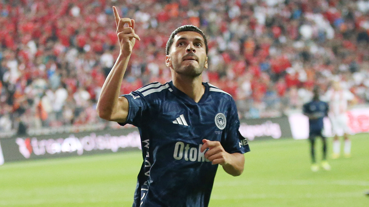 Fenerbahçe'nin Samsunspor Galibiyeti Sonrası Spor Yazarlarından Çarpıcı Yorumlar