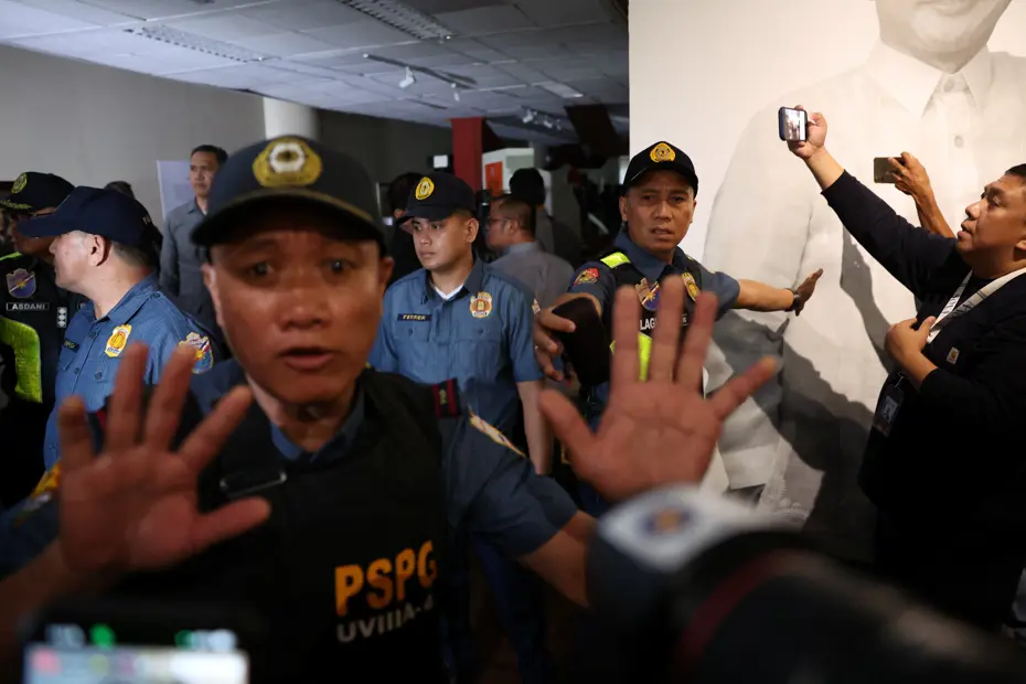 Filipinler Senatosu'nda Silahlı Gerilim: Gözaltı Krizi Sokağa Taştı
