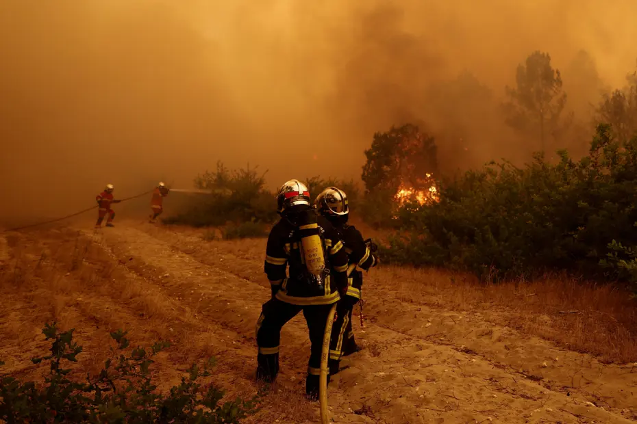 Fransa ve İspanya'da Büyük Yangın Felaketi: 100 Bini Aşkın Kişi Tahliye Edildi