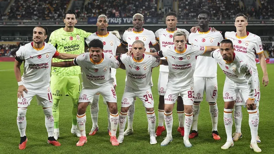 Galatasaray'da Osimhen ve Lemina'nın Son Durumu Netleşti: Okan Buruk'la Kritik Görüşme