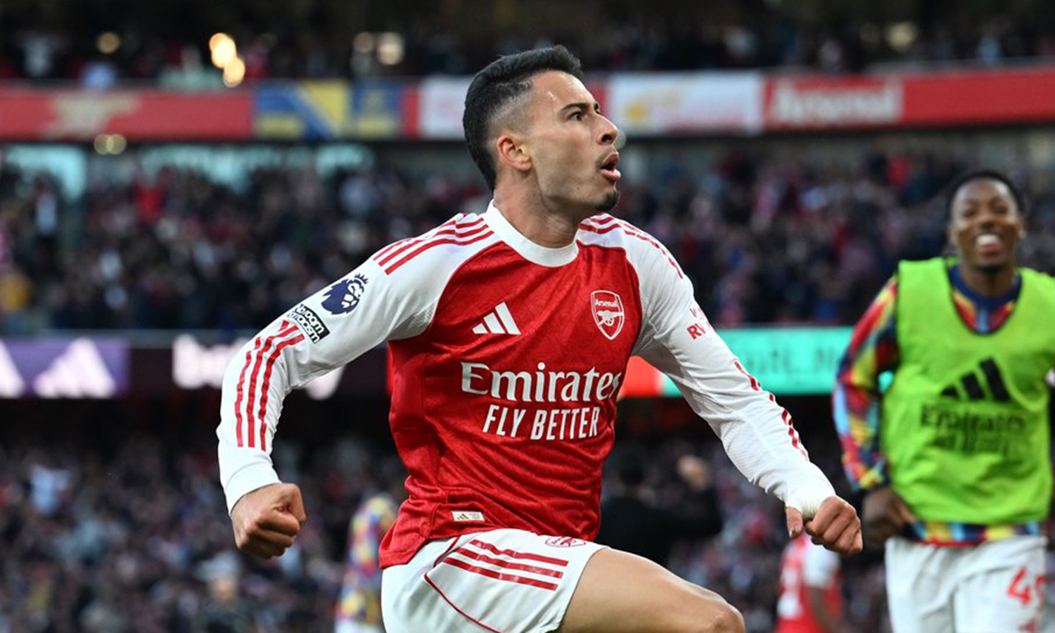 Galatasaray'dan Martinelli Hamlesi: Teklif Yükseltildi, Leao Transferi Rafa Kalktı
