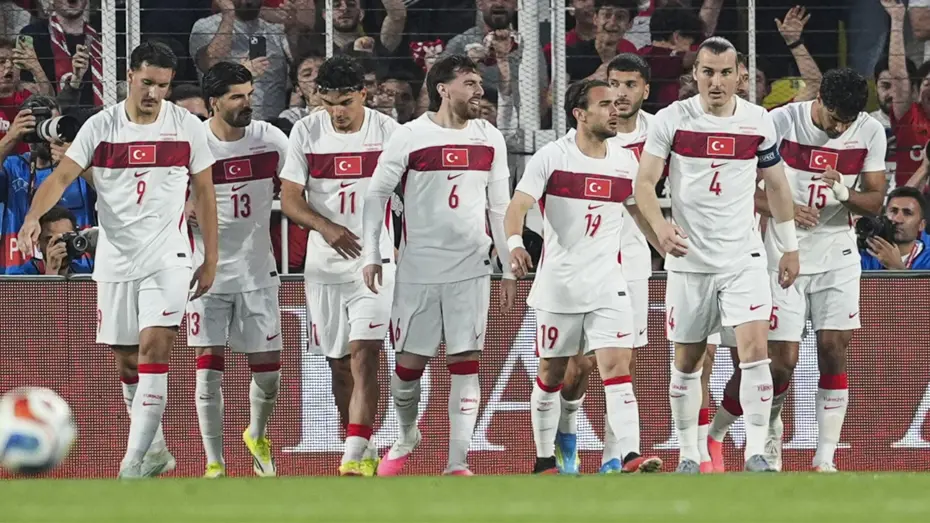 Galatasaray ve Fenerbahçe Arasında Can Uzun Savaşı: Dev Kulüpler Milli Yıldız İçin Karşı Karşıya