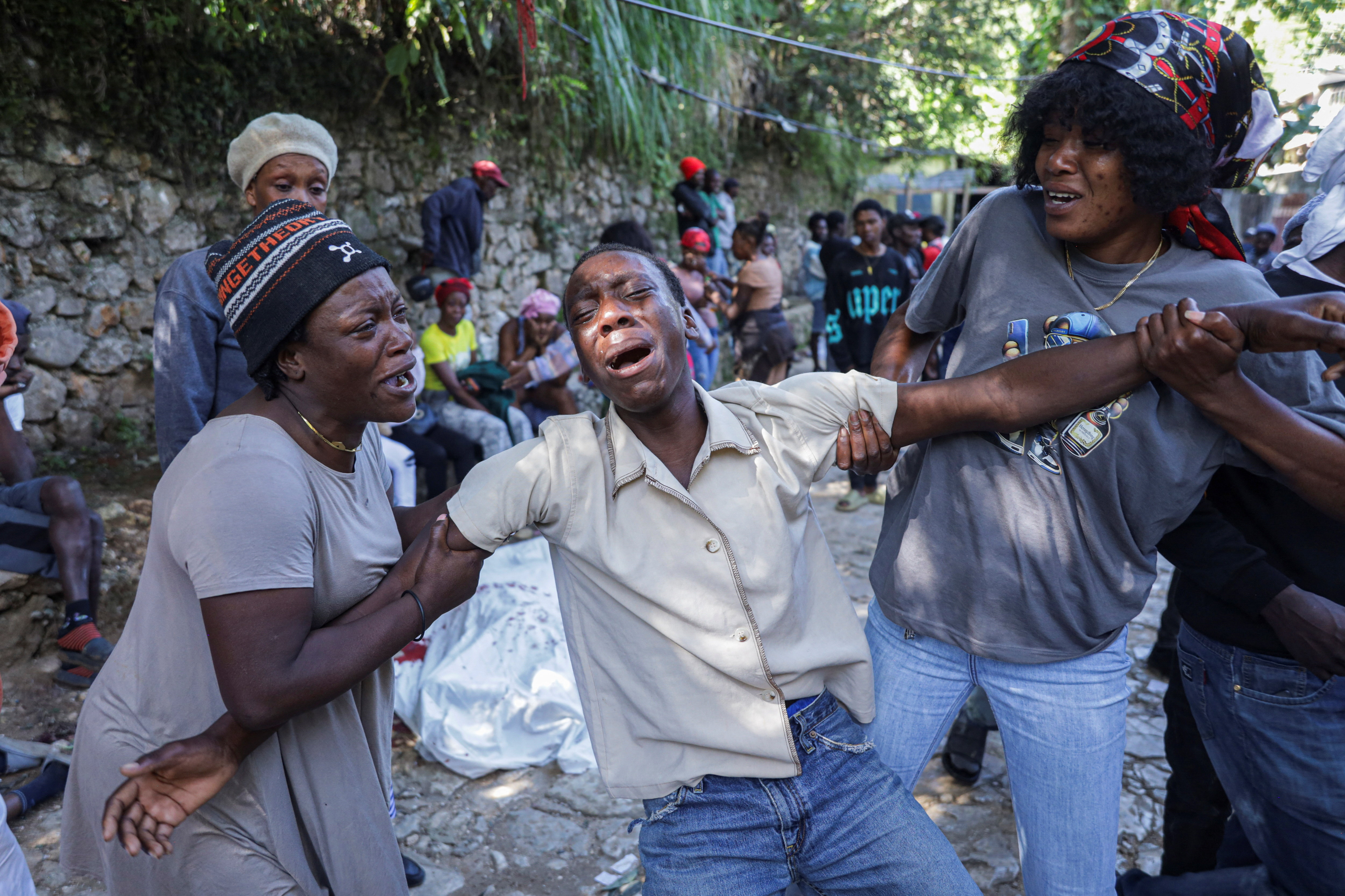 Haiti'de Çete Katliamı: Kenscoff Bölgesindeki Saldırıda En Az 47 Kişi Hayatını Kaybetti