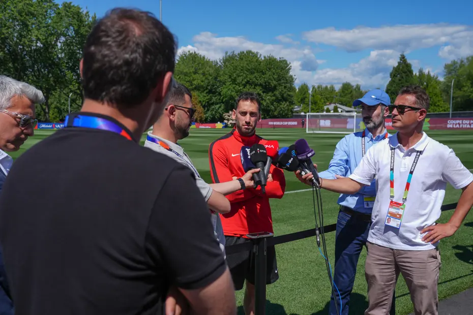 Hakan Çalhanoğlu'ndan Dünya Kupası Mesajı: Bahane Yok, Hedefimiz Final