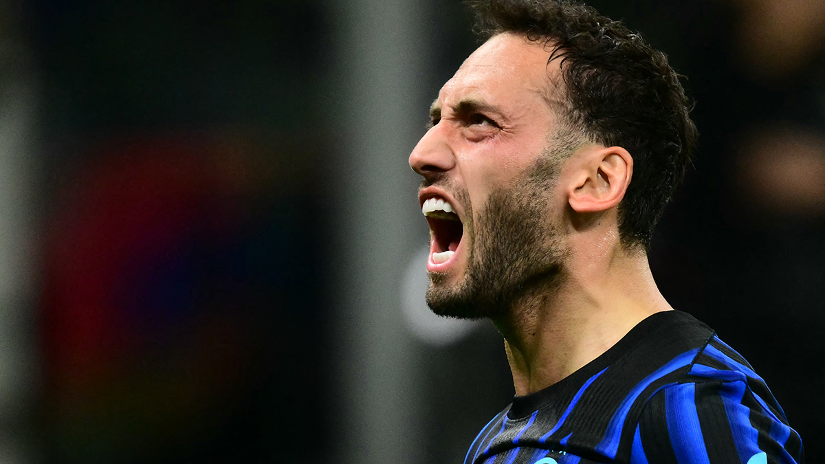 Hakan Çalhanoğlu'ndan İstanbul'a Transfer Söylentilerine Net Yanıt