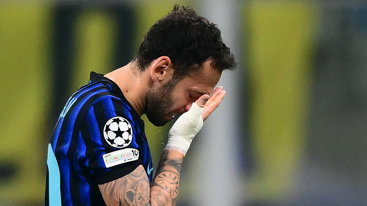 Hakan Çalhanoğlu'ndan Kötü Haber: Inter Kulübü Son Durumu Açıkladı