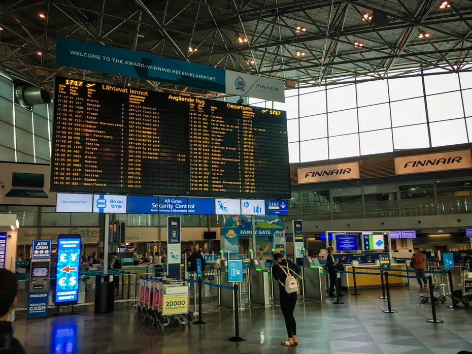 Helsinki Havalimanında İHA Alarmı: Uçuşlar Durduruldu ve Savaş Uçakları Devreye Girdi